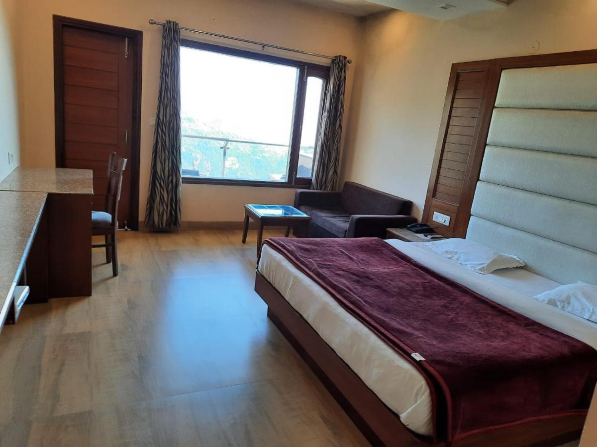 Hotel Basera Mussoorie Luaran gambar