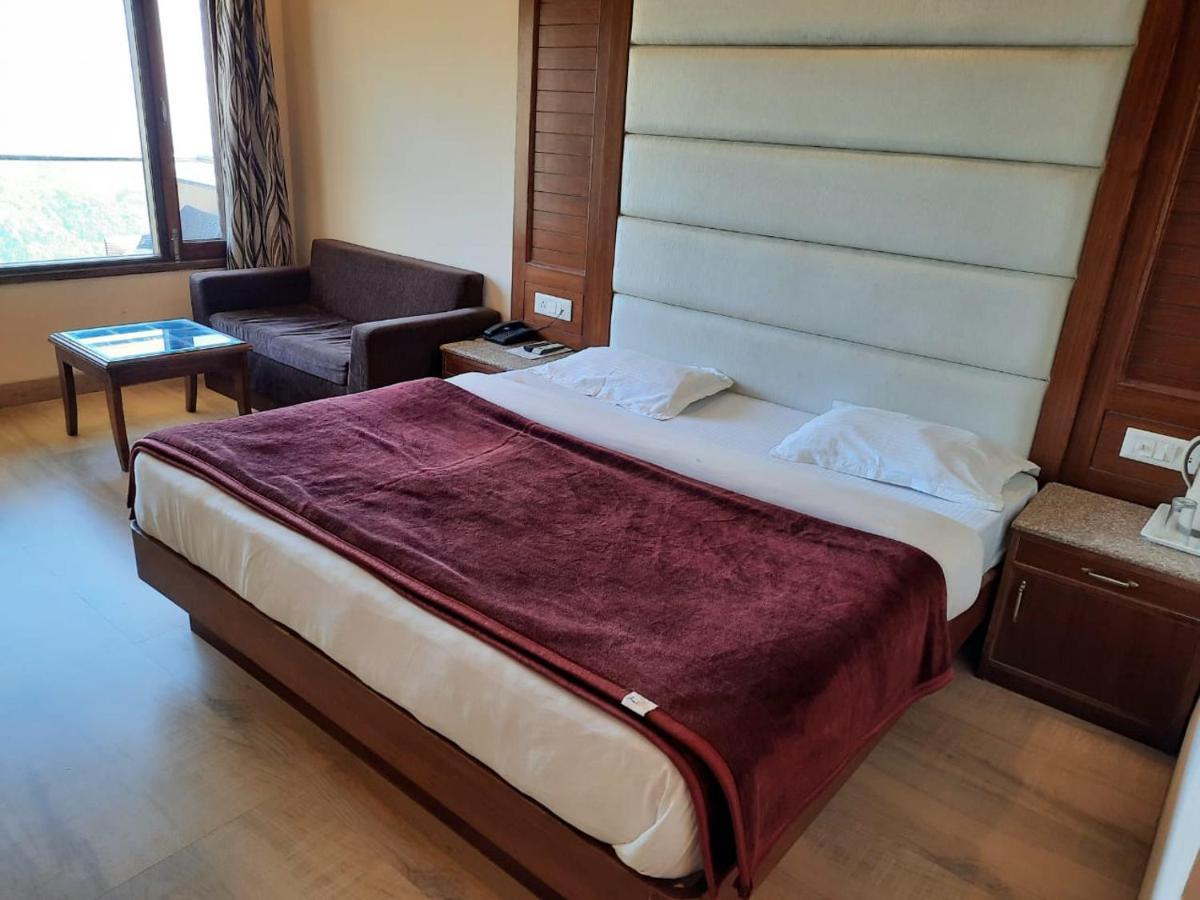 Hotel Basera Mussoorie Luaran gambar